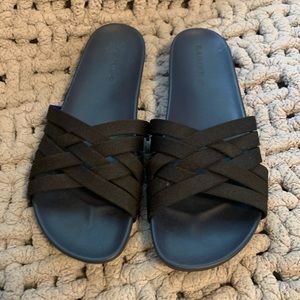 Rothys sandals. Black straps w/navy soles